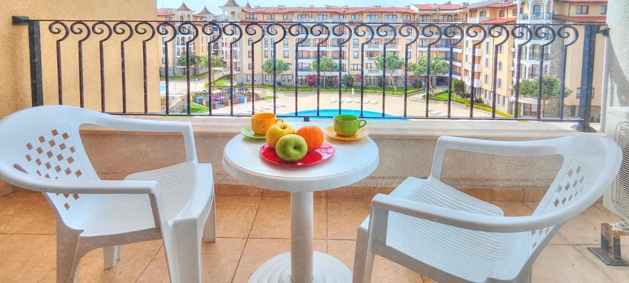 アパートホテル Royal Sun Apartments サニービーチ
