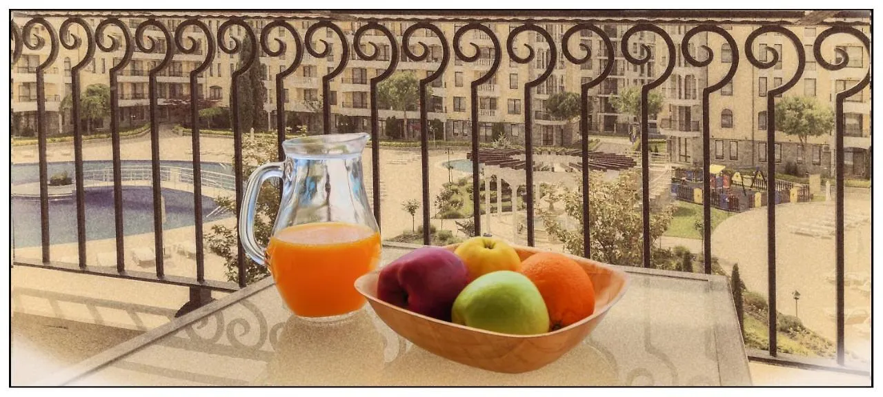 Royal Sun Apartments サニービーチ アパートホテル