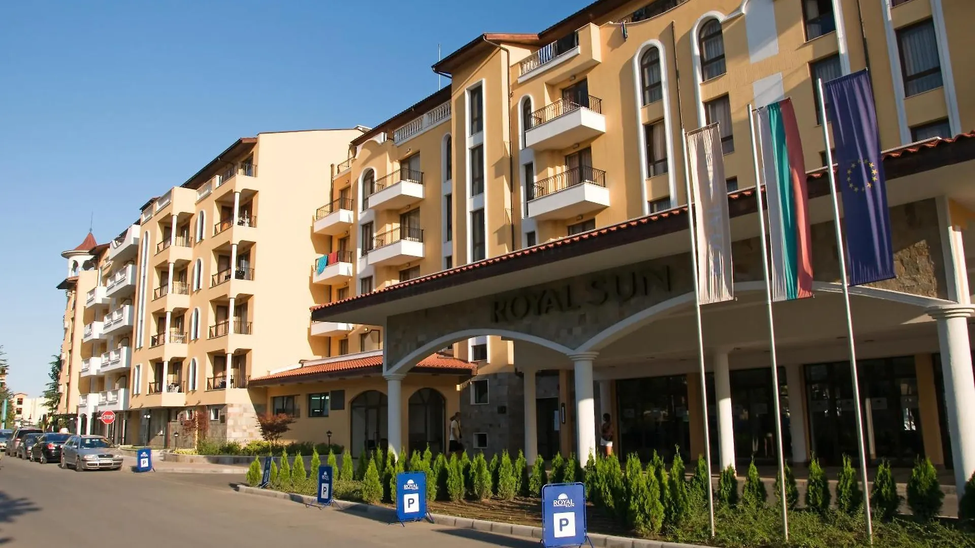 Royal Sun Apartments サニービーチ アパートホテル