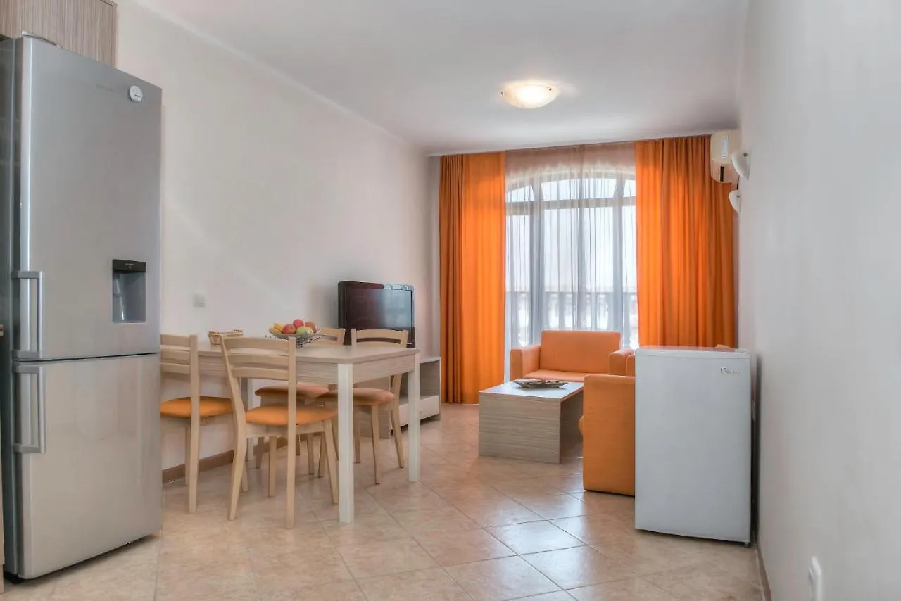 Royal Sun Apartments Sunny Beach 2*,